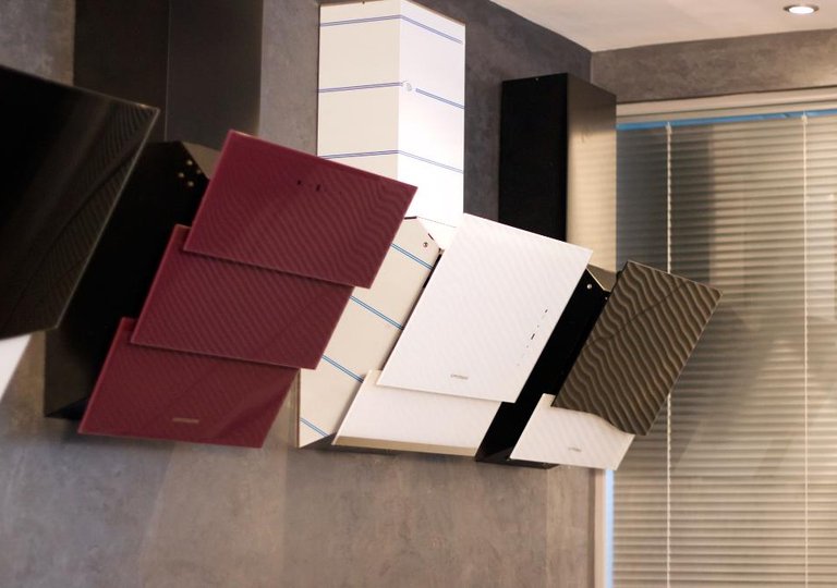 Как поменять лампочку в вытяжке Kuppersberg.