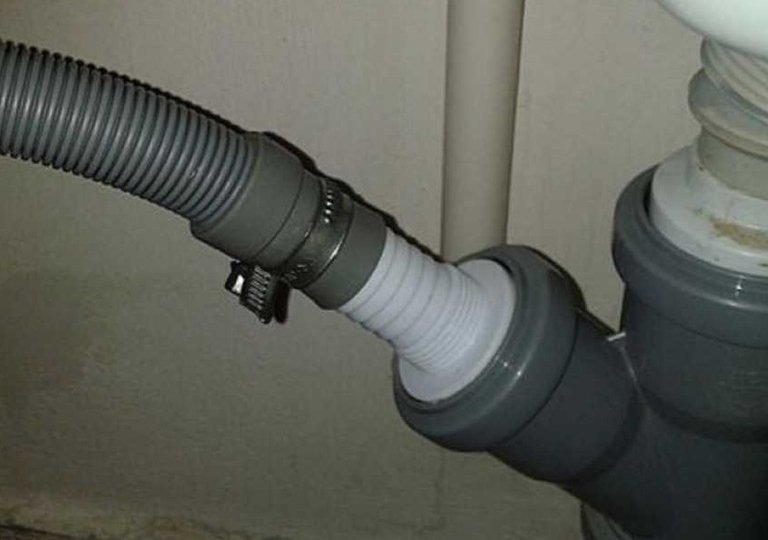 Как установить слив для стиральной машины: пошаговая инструкция