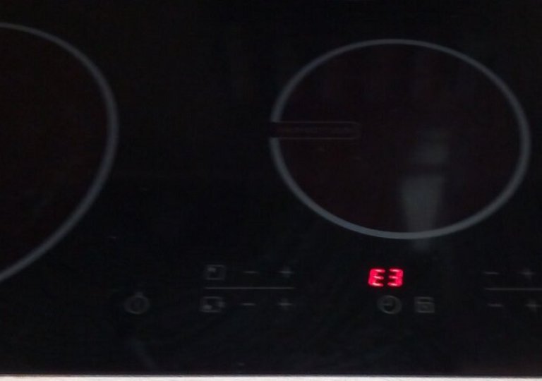 Ошибка E3 и E4: проблемы с напряжением
