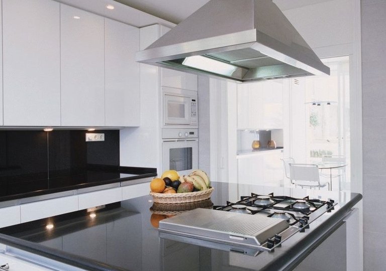Как выбрать вытяжку для газовой плиты