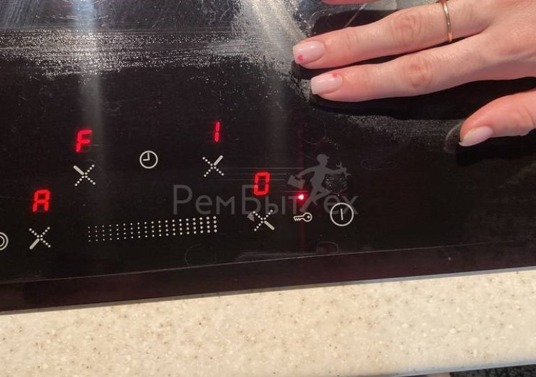Ошибка F на индукционной варочной панели: сбой в системе управления