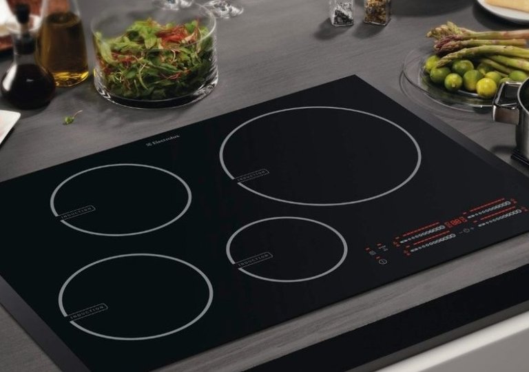 Как правильно мыть стеклокерамическую варочную панель