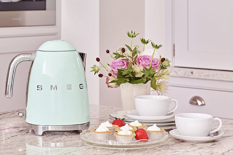 Обзор чайников Smeg