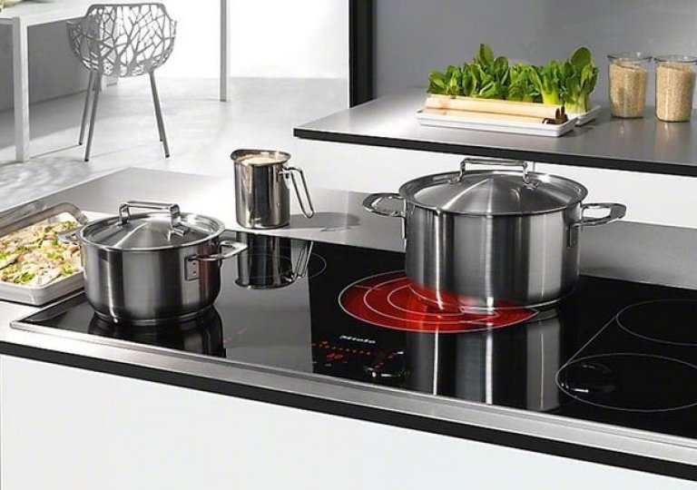 Почему варочная панель выключается сама по себе