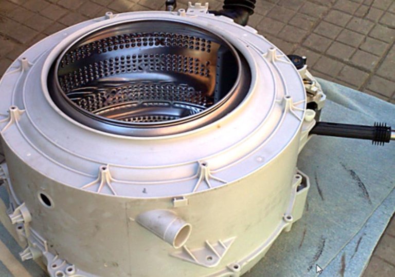 Как снять барабан стиральной машины?