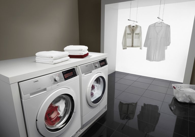 AEG — помогает ухаживать за вещами лучше