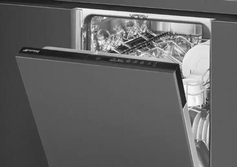 Обзор на встраиваемую посудомоечную машину Smeg ST4512IN