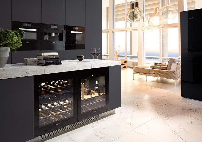 Яркие новинки осени от Miele!