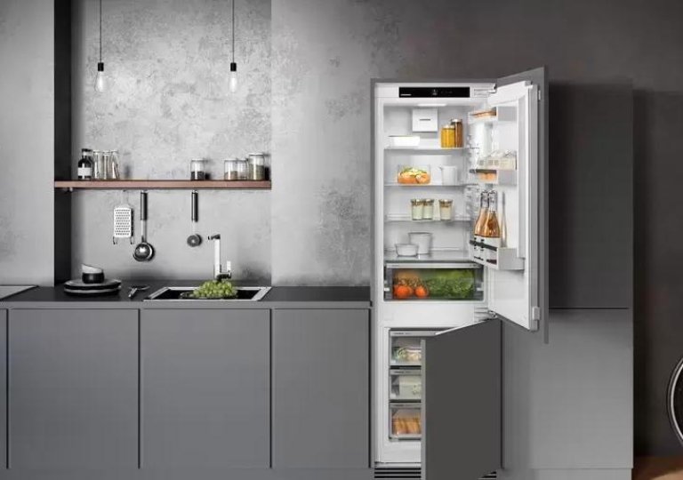 Обзор на встраиваемый холодильник Liebherr ICNe 5103 Pure NoFrost